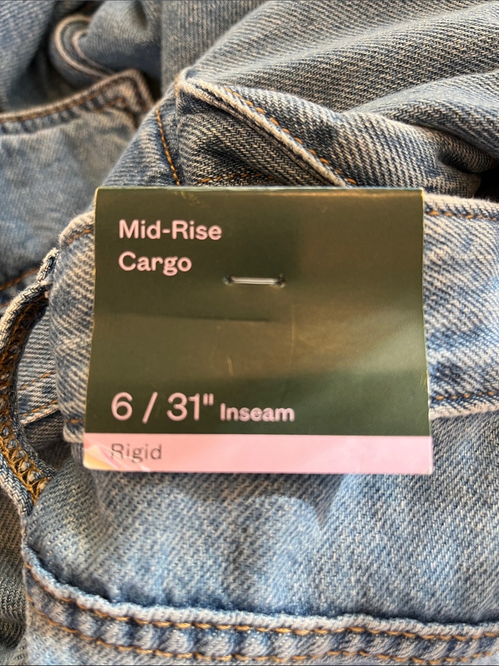 🧋NWT Wild Fable Rigid Denim Mid Rise Cargo Jeans Size 6 | 31" Inseam carpenter - Picture 10 of 12